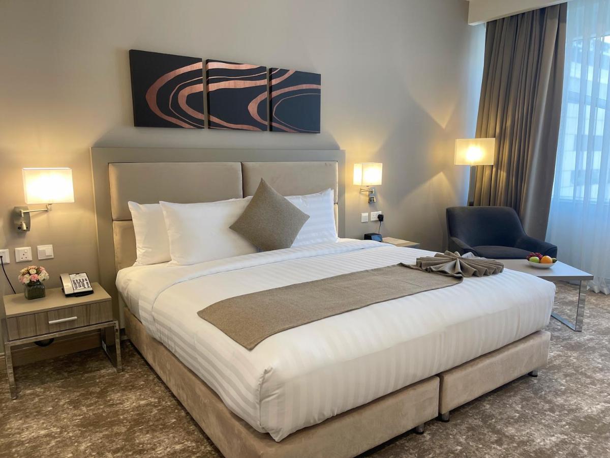 Gloria Hotel & Suites Ad Dawhah Esterno foto
